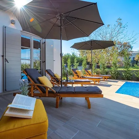 Acorn Holiday home Pula