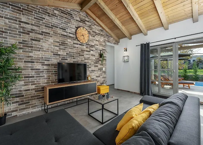 Будинок відпочинку Acorn Пула