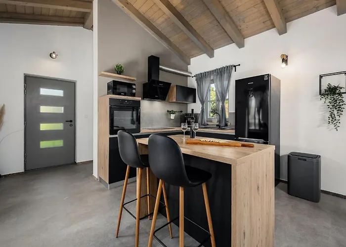 Acorn Будинок відпочинку *