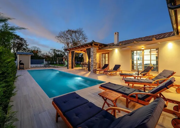 Acorn Будинок відпочинку Пула