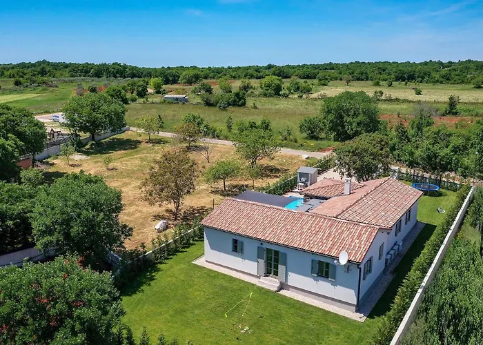 Будинок відпочинку Acorn *