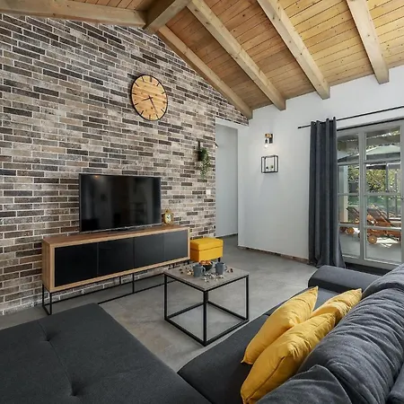 Ferienhaus Acorn Pula